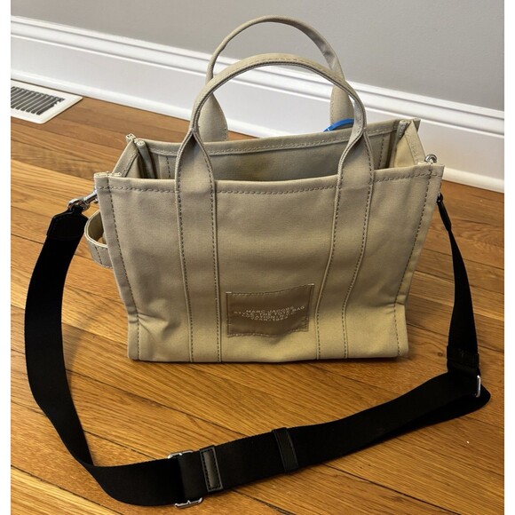 Marc Jacobs The Canvas Medium Tote Bag Beige White Logo Crossbody Strap - Picture 8 of 12